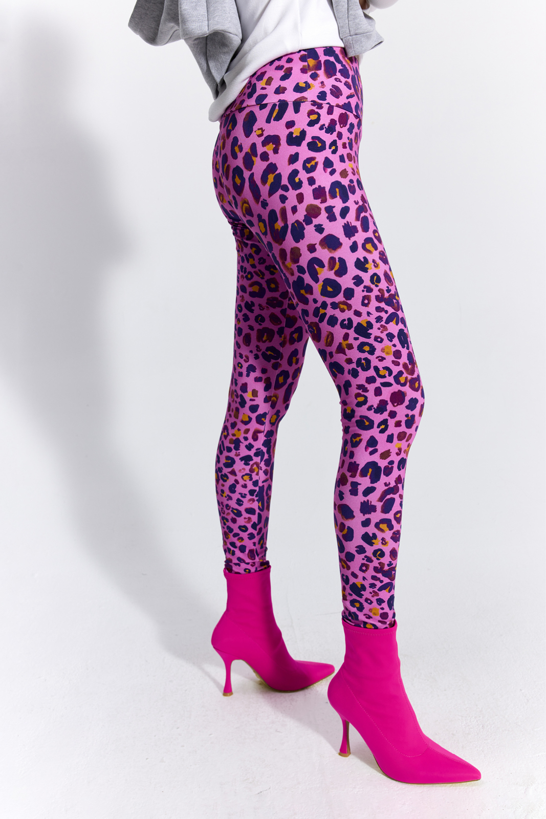 LEGS DO IT pink panther print