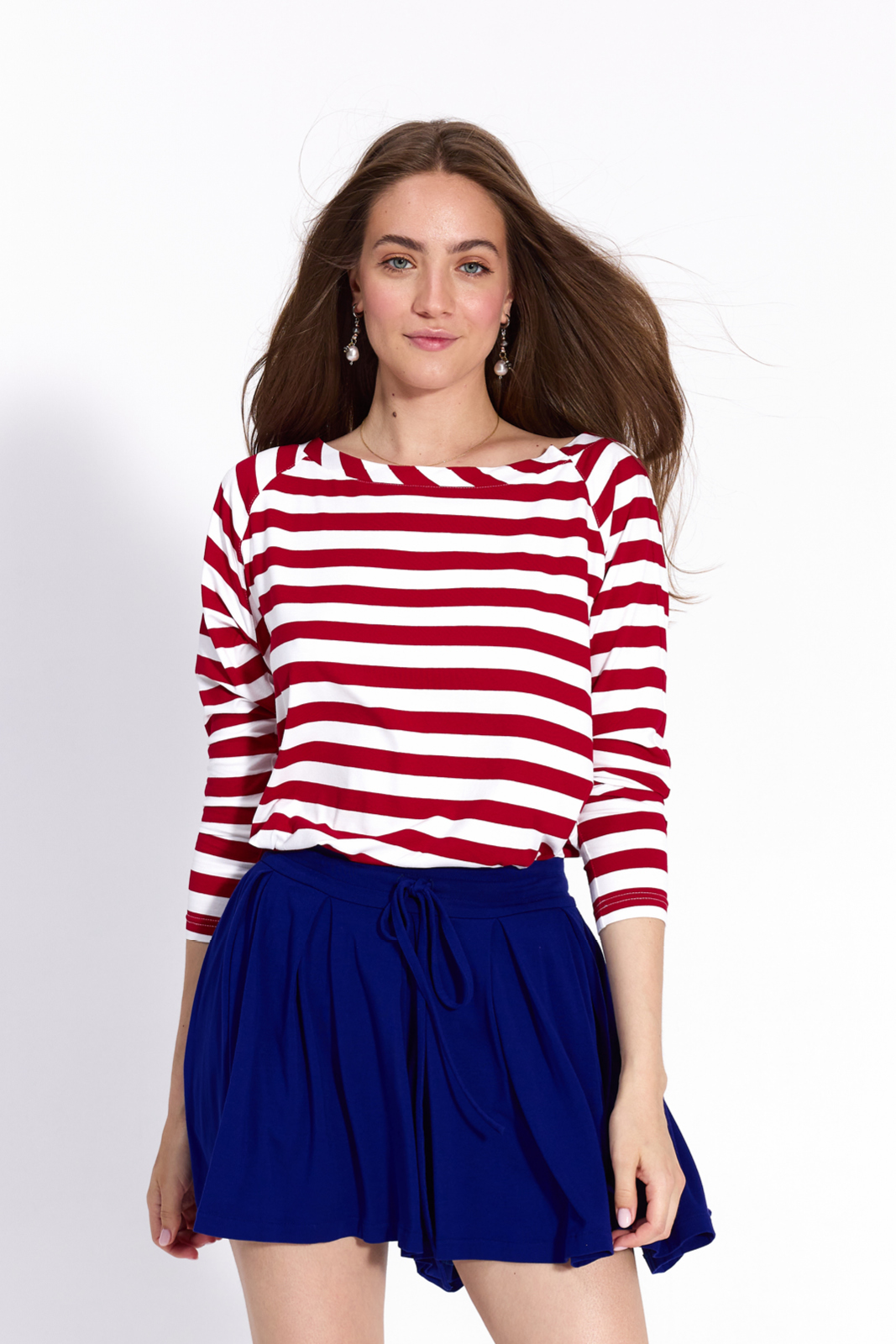 MUST HAVE red stripes